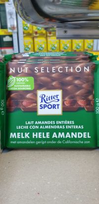Ritter sport chocolate almendra